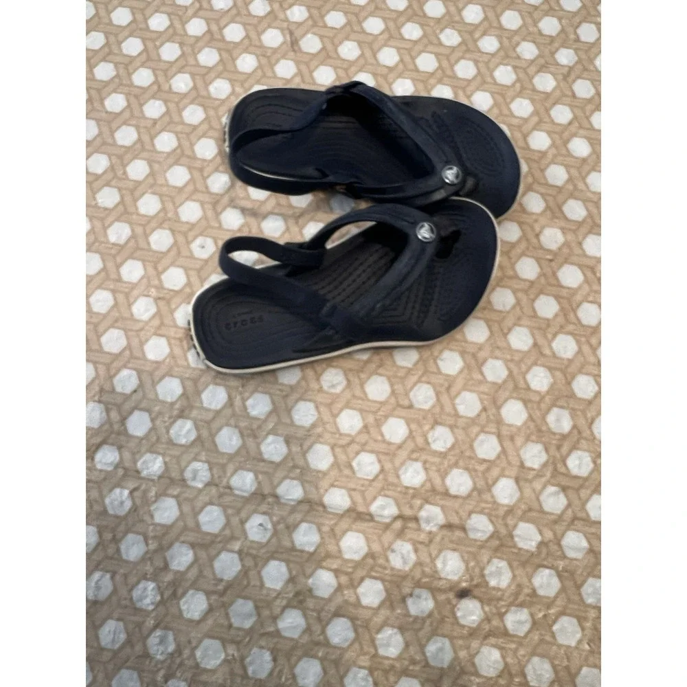 Crocs Shoes Kids Size C9 Blue Thong Sandals Flip Flops